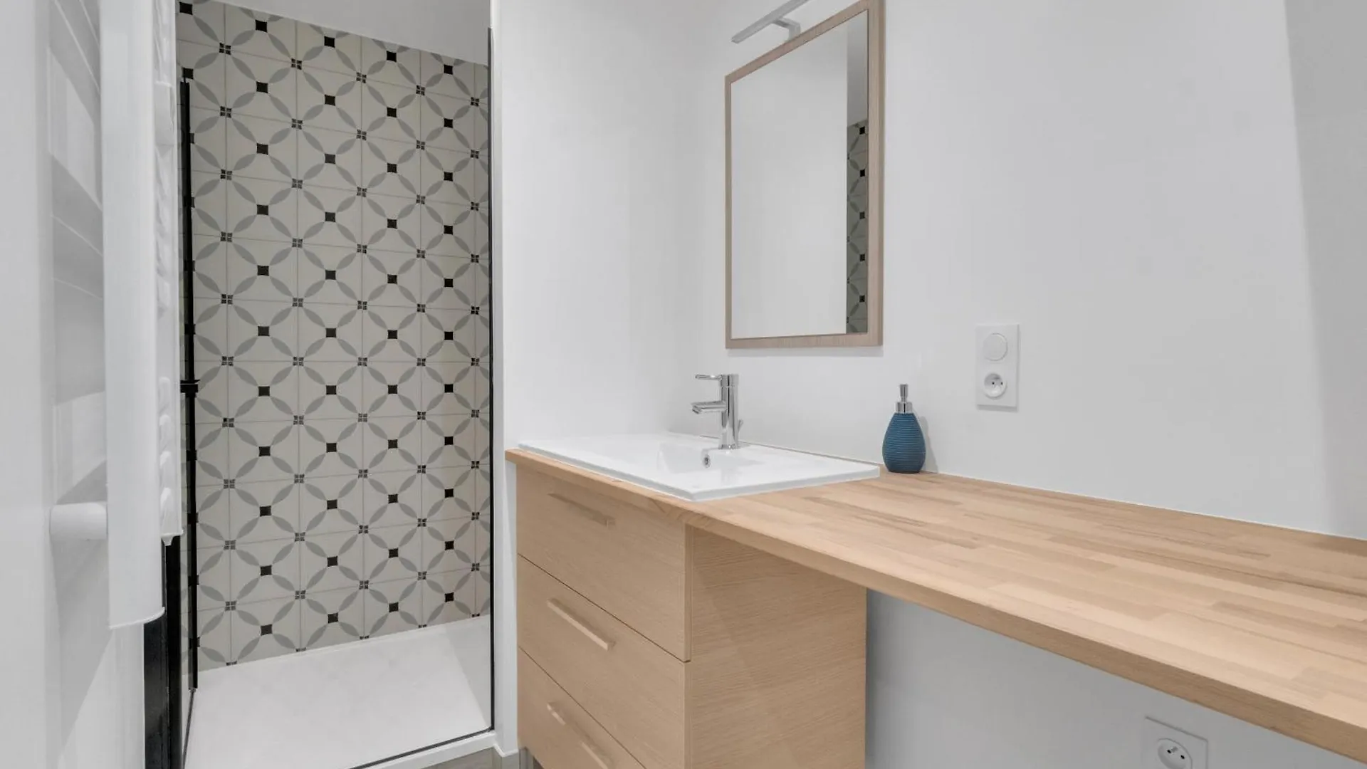 Apartmán Le Charles Roissard - Proche Gare Chambéry Francie